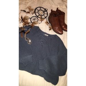 V neck lace up sweater